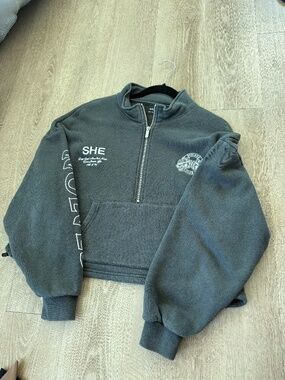 SHE Cropped Sweater